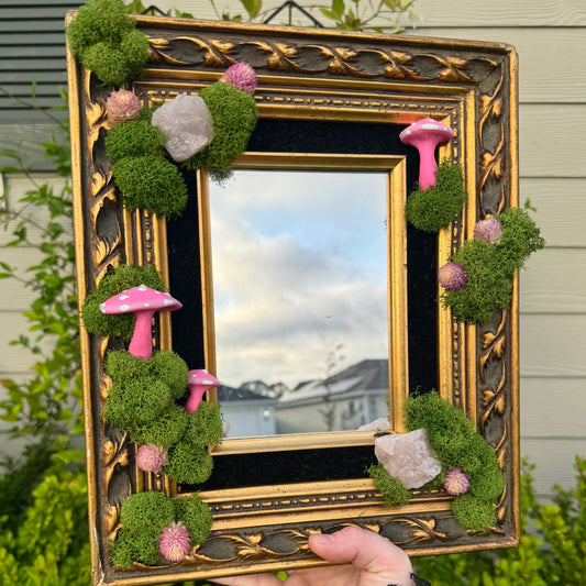 Pink mirror!