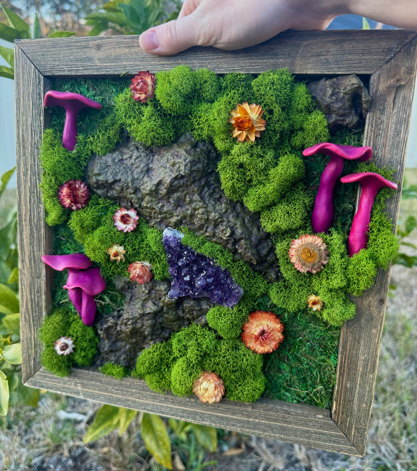 Amethyst with Rocks Moss Art